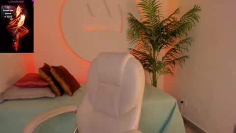 Ariana  online show from November 26, 1:12 pm