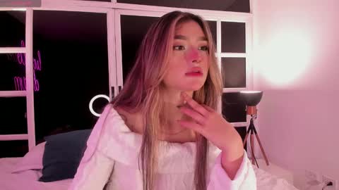 Ari online show from February 20, 2:07 am