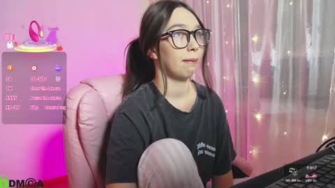 Snapshot of arianahot777 chatting on September 19, 11:04 pm arianahot777 online show from September 19, 11:04 pm