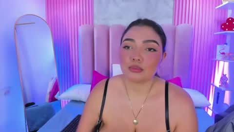 ArianaRougee online show from June 28, 3:57 am