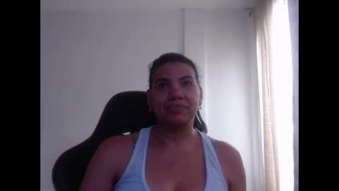 ariannaloovel online show from October 27, 4:02 pm