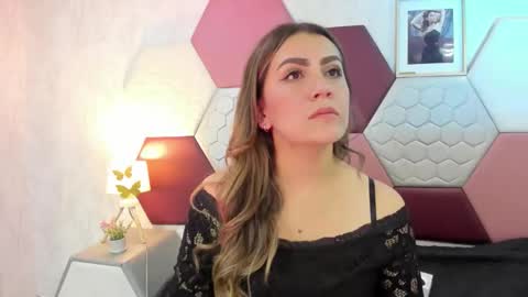 aria online show from March 25, 5:38 pm