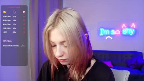 Ariel online show from March 19, 1:37 pm