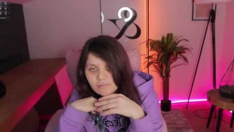 Ariell Mini online show from February 26, 7:24 pm