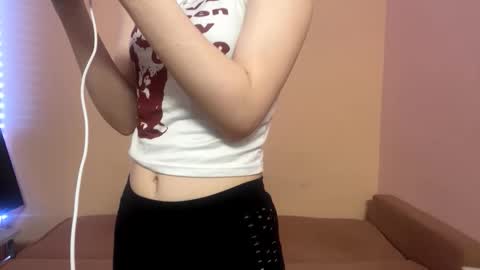 I am Anny ntmu Lets hit 10 Thumbs Up together online show from November 22, 2:31 pm