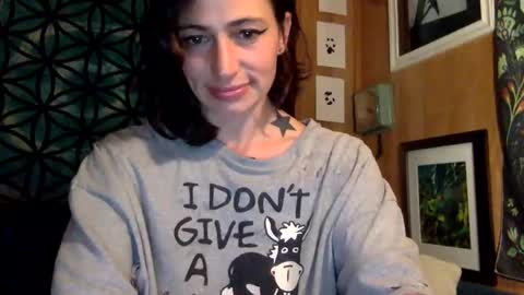 ariel  colin when hes here online show from December 4, 4:43 am