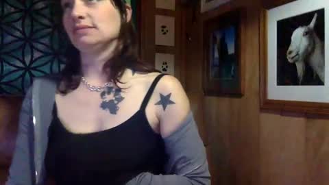 ariel  colin when hes here online show from March 4, 4:49 am