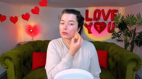 Ari online show from February 13, 1:15 pm