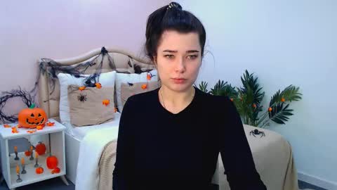 Ari online show from November 1, 8:35 pm