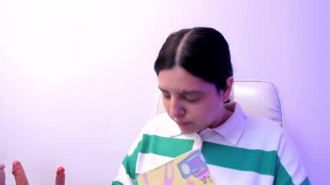 arihanna_london online show from May 6, 3:43 am