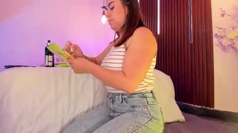  Arianna  online show from March 22, 3:29 pm