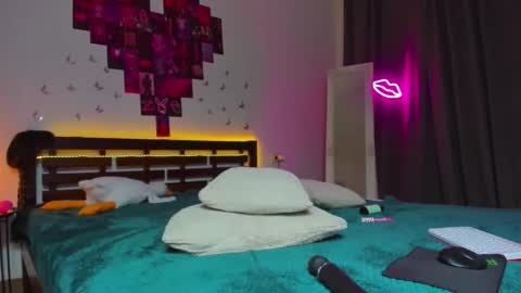 Ari online show from October 18, 8:54 pm