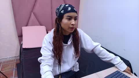 Arleth  online show from February 20, 3:01 am