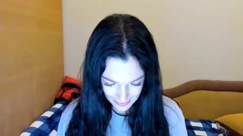 armanigirl online show from December 1, 1:25 pm