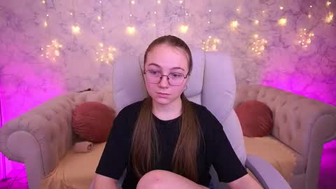 arrinawair online show from February 24, 9:08 am