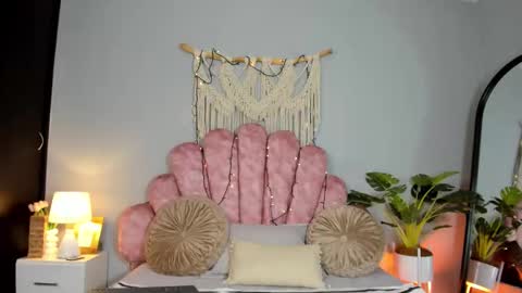 Lia Rose online show from November 7, 1:33 am