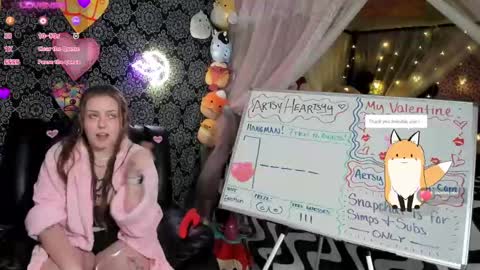 ArtsyHeartsyy online show from February 13, 4:54 am