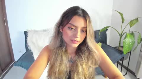 Zahaara online show from December 5, 8:43 pm