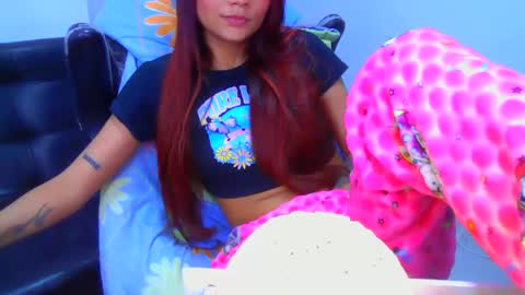 asa akiraaax online show from September 25, 3:27 am