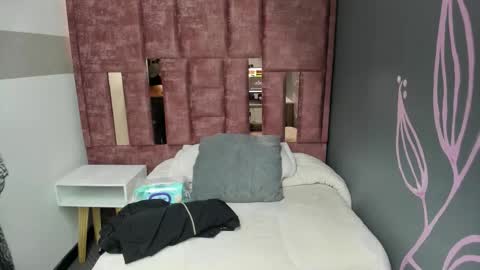 Ashleey sweet online show from March 3, 12:00 pm