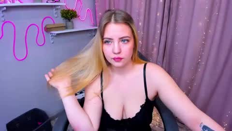 Ashley online show from March 9, 3:01 am