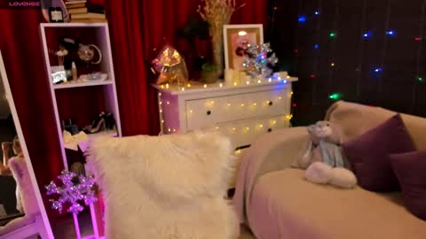 Ashley online show from December 9, 1:51 am