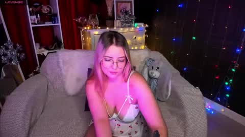 Ashley online show from December 30, 1:48 am