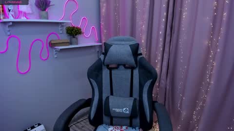 Ashley online show from March 6, 2:41 am