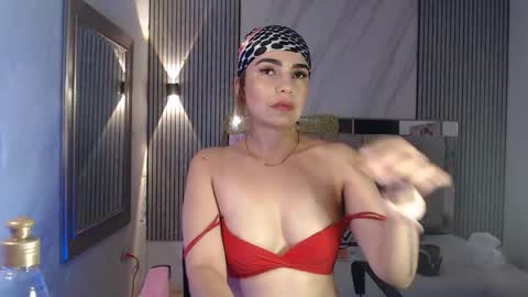 ashley__tylor online show from January 13, 3:01 am