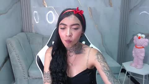 ashley_blum_v online show from September 16, 8:39 pm