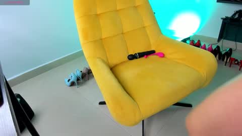 ashley_leon_ online show from January 16, 2:24 pm