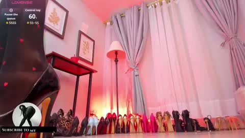 ashley_leon_ online show from November 5, 3:17 pm