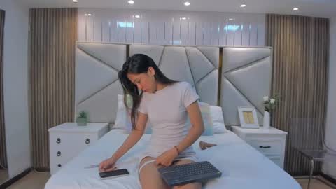 Ashley online show from June 26, 11:44 am