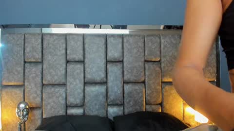 ASHLEY  My schedule 600 - 1400 GMT -5 online show from January 4, 11:00 am