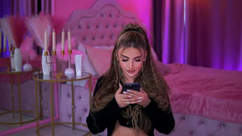 Ashley online show from January 26, 6:06 pm