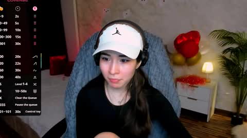 Ashley online show from February 20, 1:23 pm