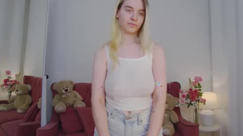 ashly_cherry online show from November 19, 11:32 am