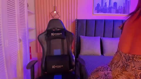 ashlye_miller_ online show from January 12, 3:39 am