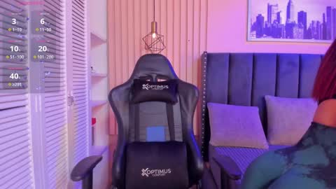 ashlye_miller_ online show from February 6, 3:37 am