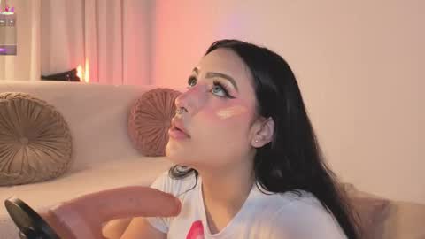 Ash  online show from February 26, 10:20 pm