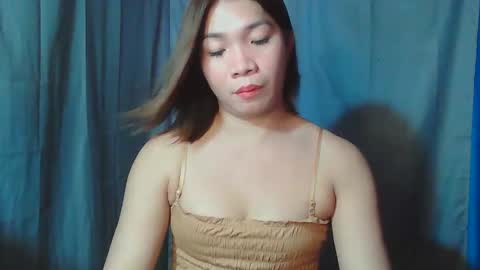 asian_zumi online show from December 5, 2:11 am