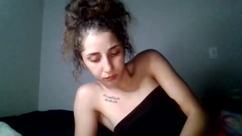 asianicolee online show from April 24, 4:37 am