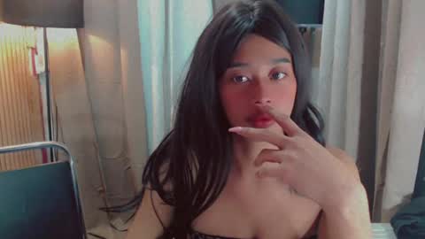 kisses online show from July 23, 1:08 pm