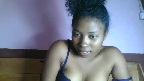 asmiraa online show from April 10, 4:57 pm