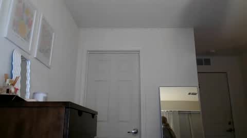 Aspen Aries online show from December 4, 1:14 am