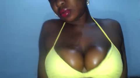 ass_elbonypussy online show from May 19, 6:31 am