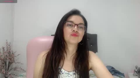 Snapshot of astrolover_ chatting on October 25, 2:41 am camila  online show from October 25, 2:41 am