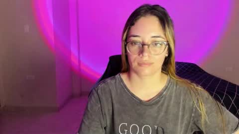 atenas online show from October 15, 10:18 am