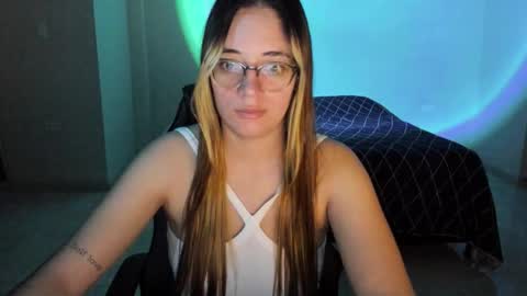 atenas online show from October 5, 9:36 am