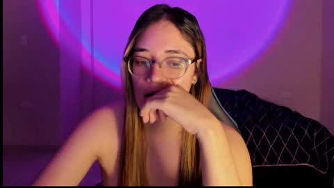 atenas online show from October 18, 9:34 am